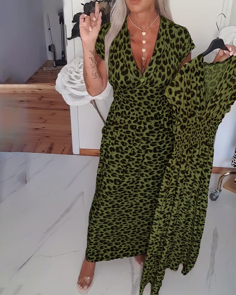 Elegantes Design mit Leopardenmuster und V-Ringen