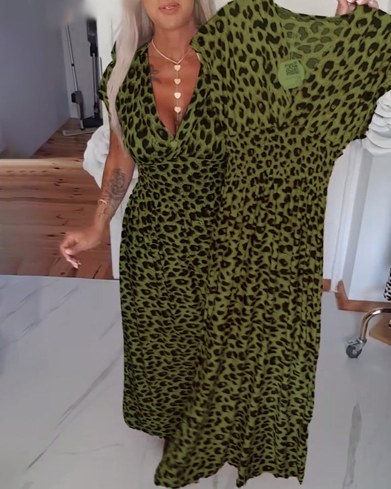 Elegantes Design mit Leopardenmuster und V-Ringen