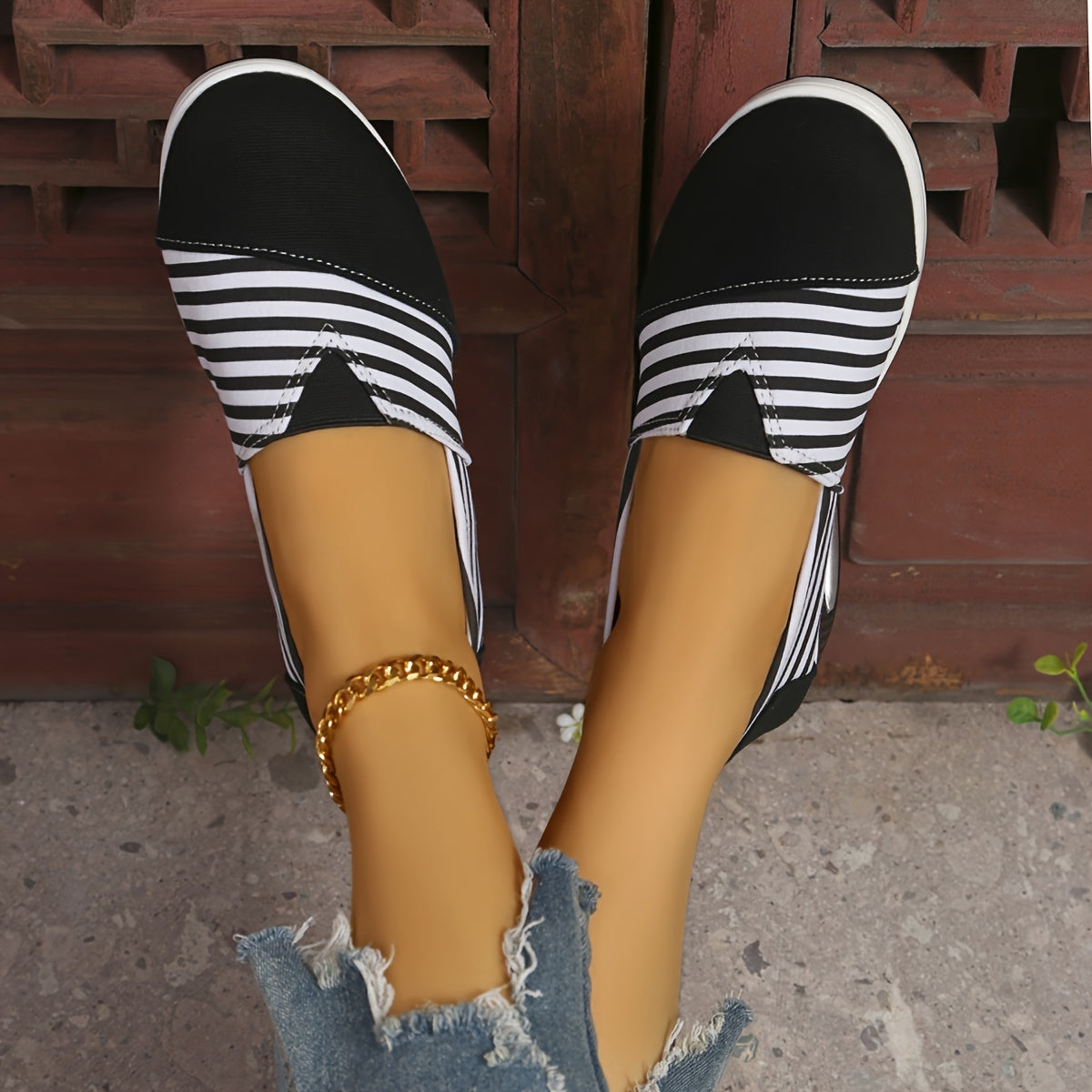 đ„ Tagesangebot 50 % Rabatt â Bequeme, gestreifte orthopĂ€dische Slip-On-Sneaker fĂŒr Damen