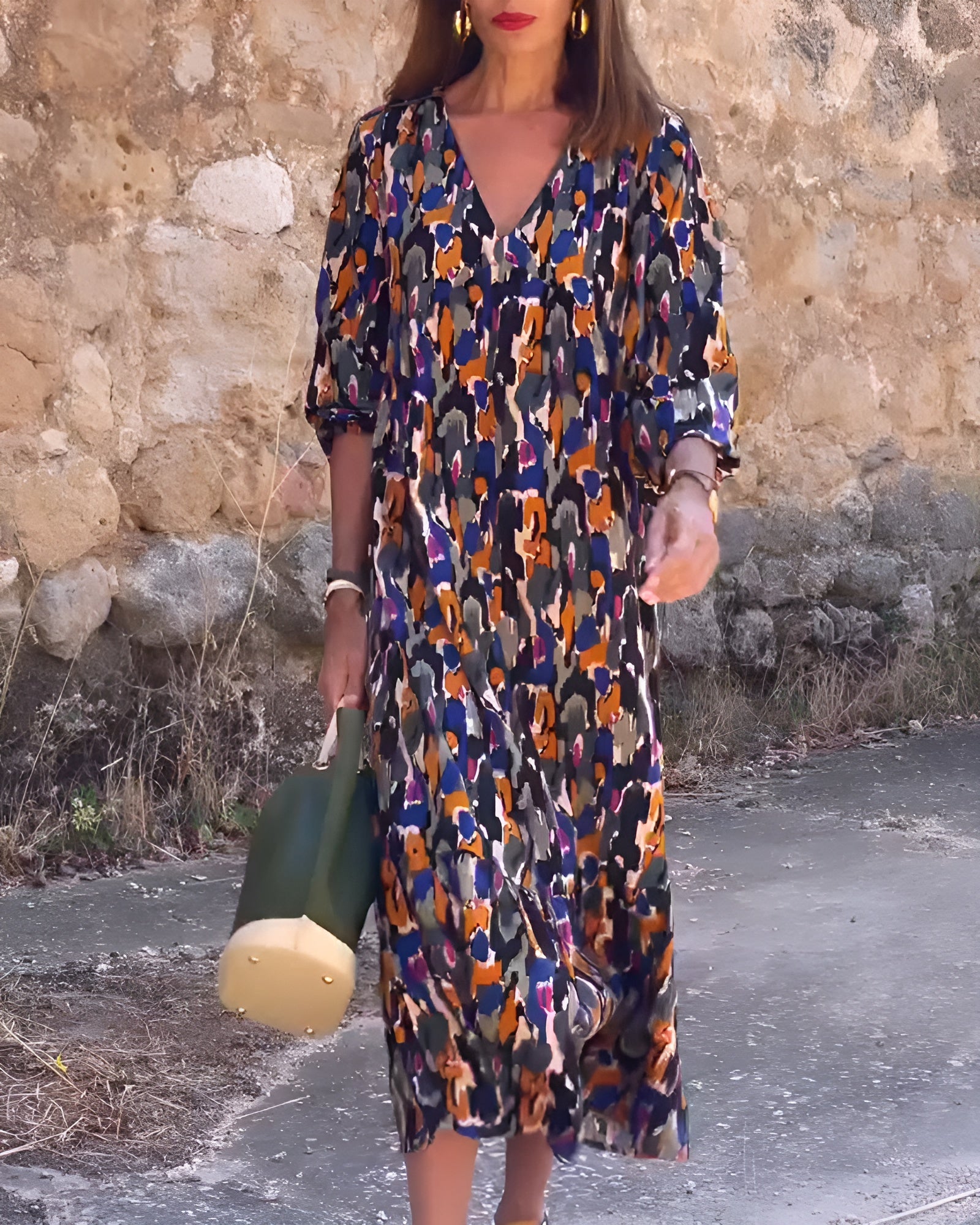 Nathalie | Kleid mit V-Ausschnitt im Retro-Look