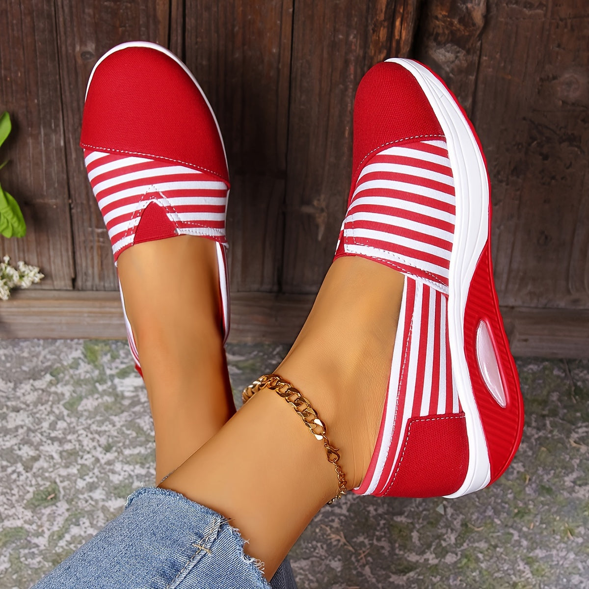 đ„ Tagesangebot 50 % Rabatt â Bequeme, gestreifte orthopĂ€dische Slip-On-Sneaker fĂŒr Damen