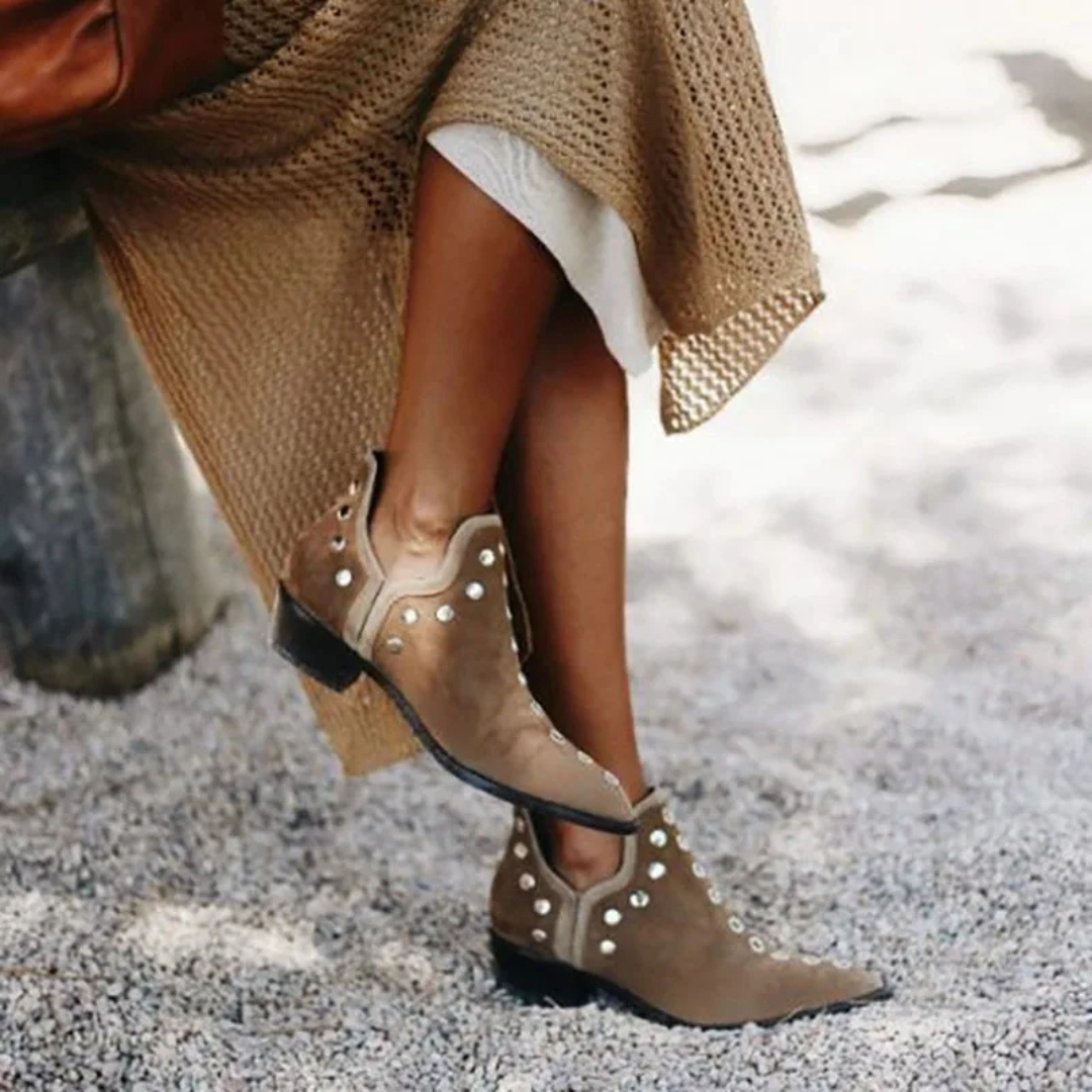 Damen Stiefeletten aus Wildleder/Leder – Boho Chic Style mit Nieten | Bequem und vielseitig