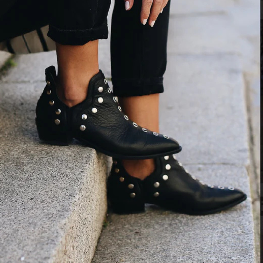 Damen Stiefeletten aus Wildleder/Leder – Boho Chic Style mit Nieten | Bequem und vielseitig