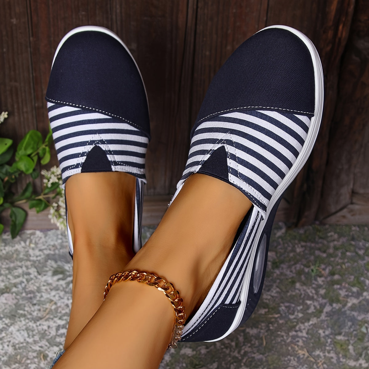 đ„ Tagesangebot 50 % Rabatt â Bequeme, gestreifte orthopĂ€dische Slip-On-Sneaker fĂŒr Damen