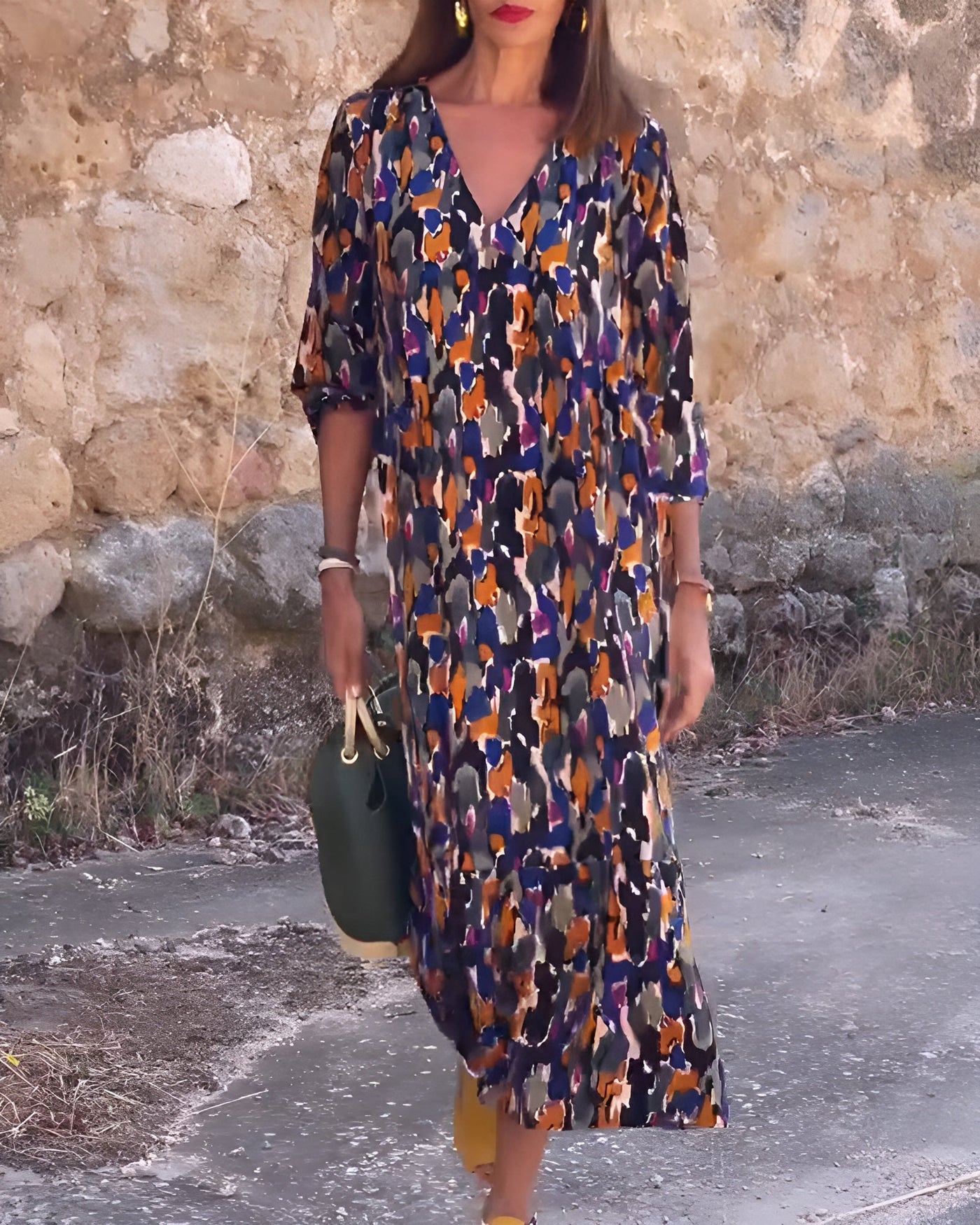 Nathalie | Kleid mit V-Ausschnitt im Retro-Look