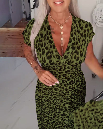 Elegantes Design mit Leopardenmuster und V-Ringen