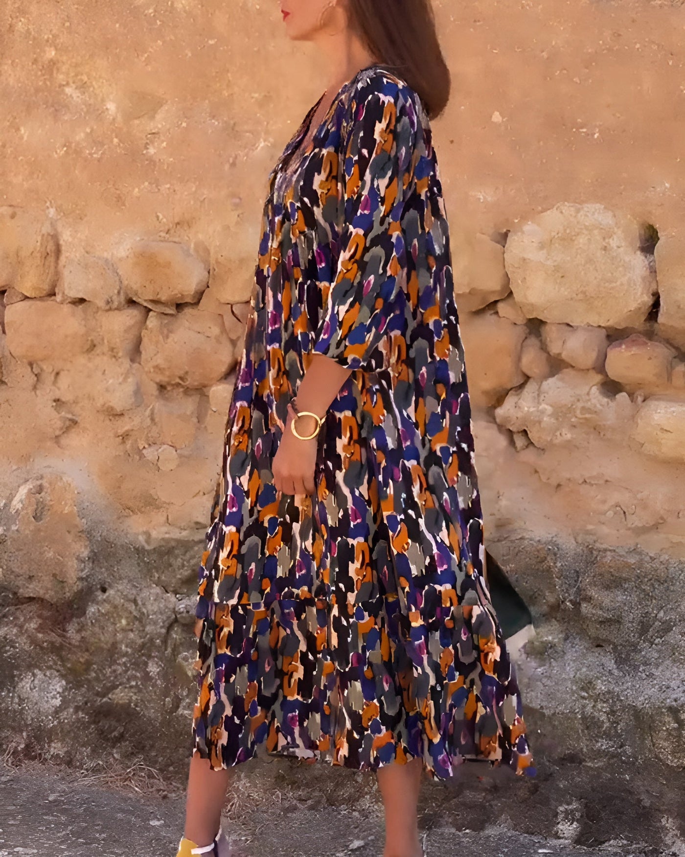 Nathalie | Kleid mit V-Ausschnitt im Retro-Look