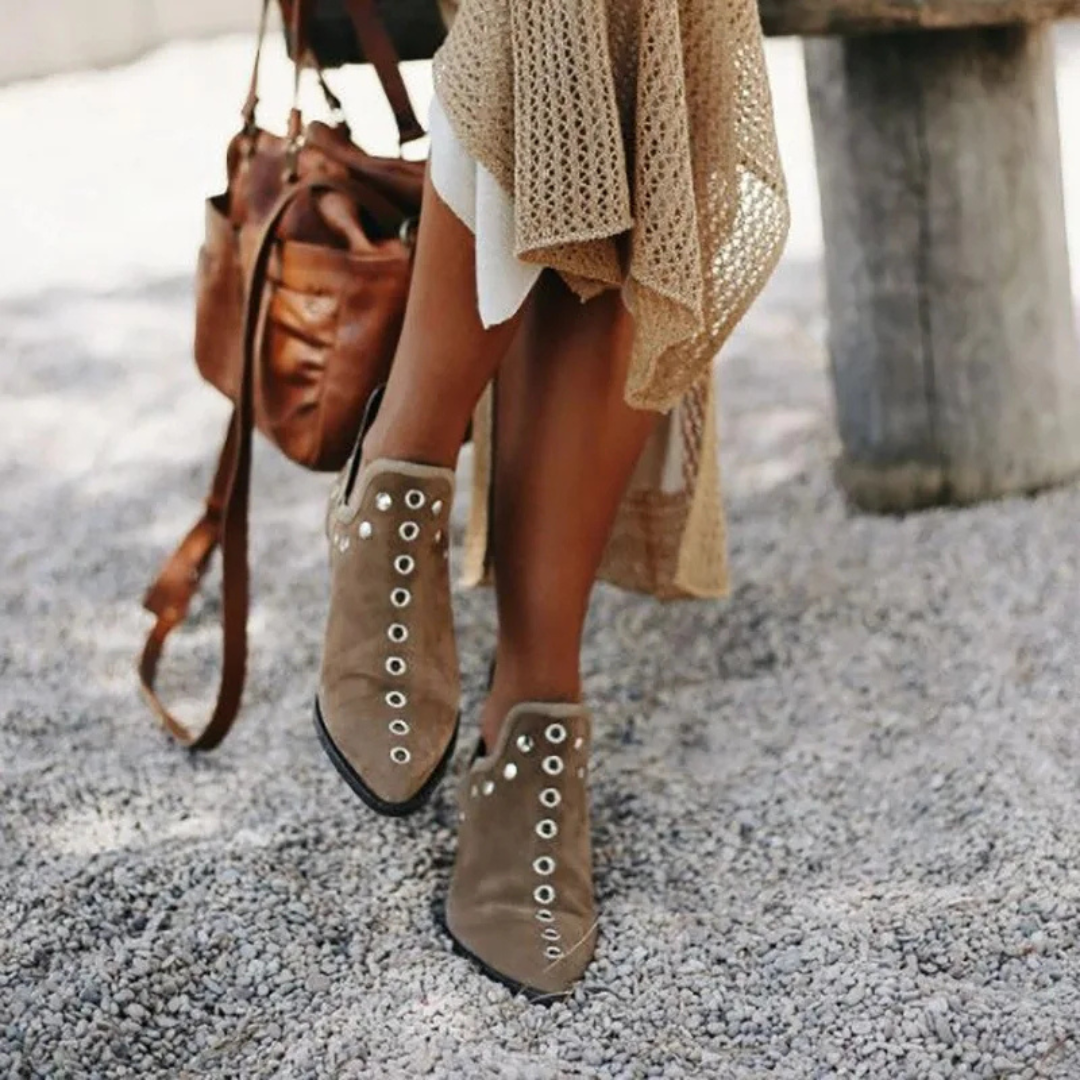Damen Stiefeletten aus Wildleder/Leder – Boho Chic Style mit Nieten | Bequem und vielseitig