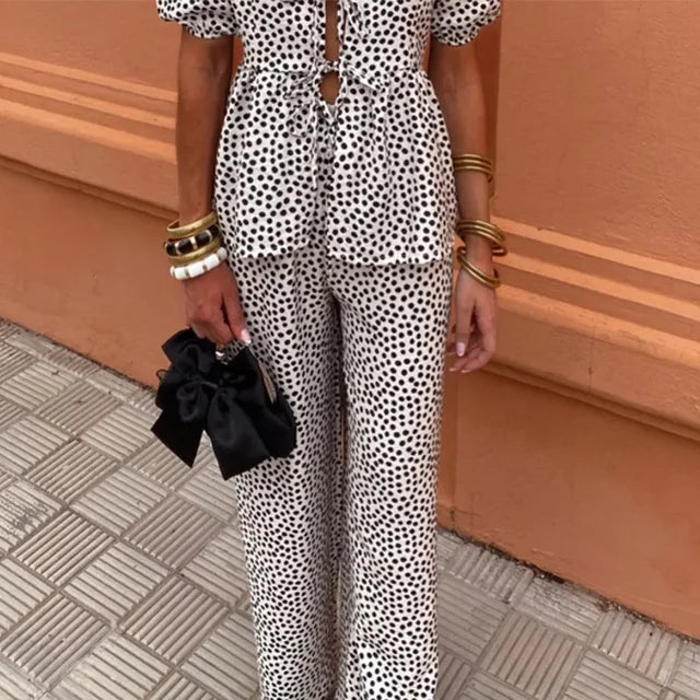 Lisa - Lässiges und elegantes Ensemble