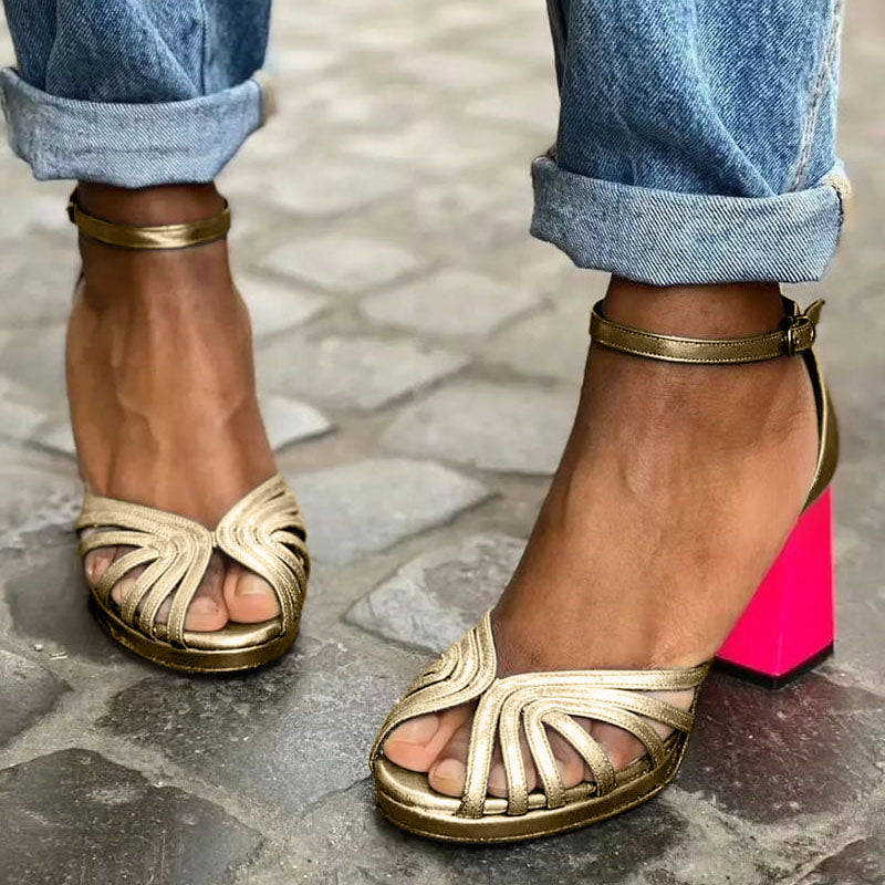 Lunora : Klassische Sandalen mit Knöchelriemen und offener Zehenpartie