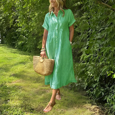 Fioria Schmeichelhaftes gestreiftes Hemdkleid