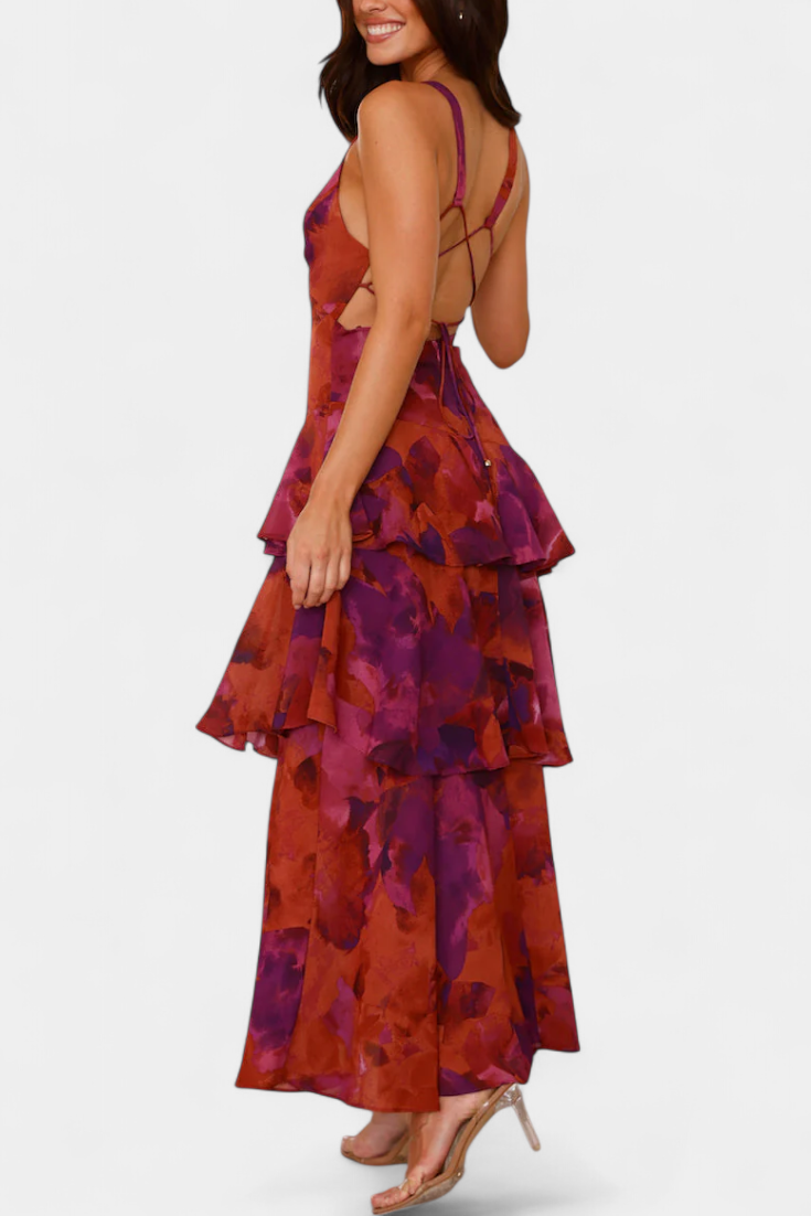 Domenica Chiffonkleid mit V-Ausschnitt und fließenden Lagen